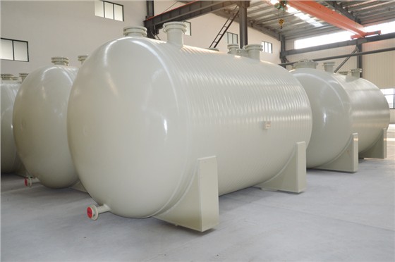 興隆防腐設(shè)備-塔器