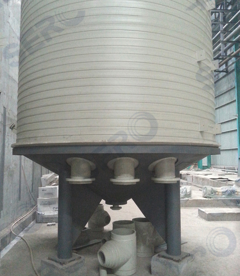 興隆防腐設(shè)備-儲(chǔ)罐（一）